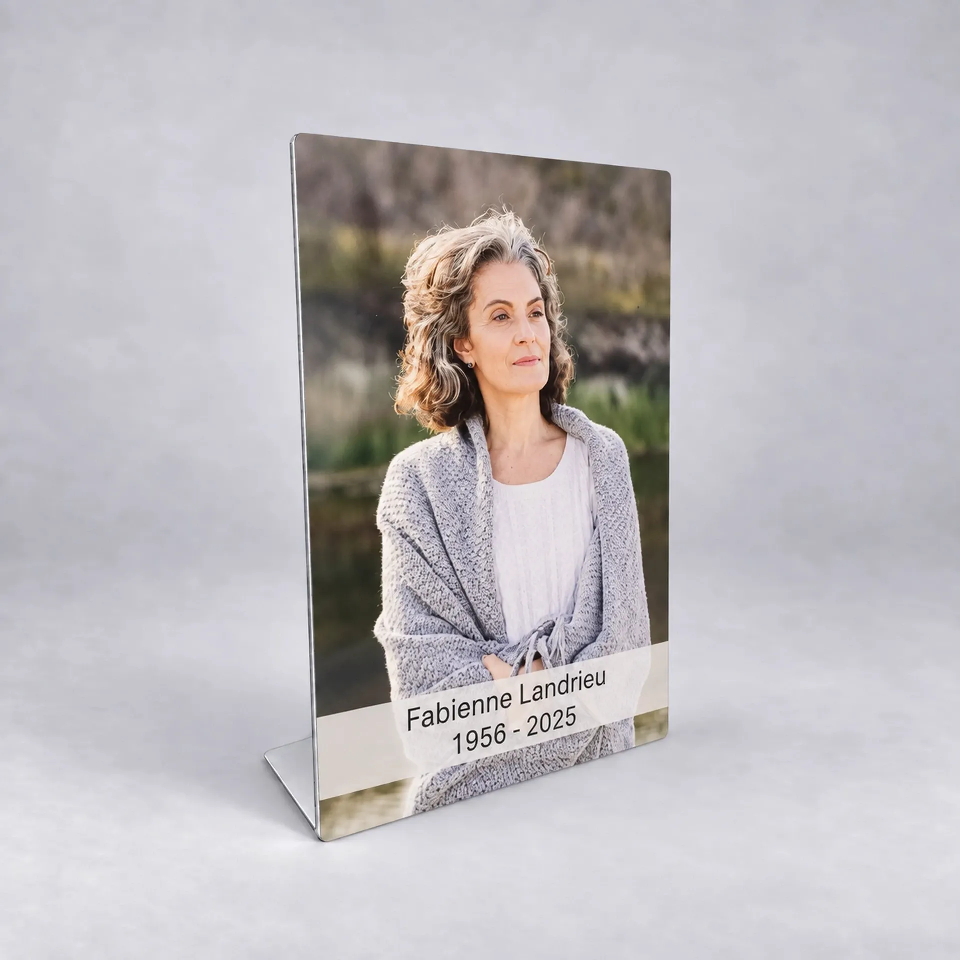 DURALUXE Photo stand RE 280mm x 200mm Vertical (White Glossy)